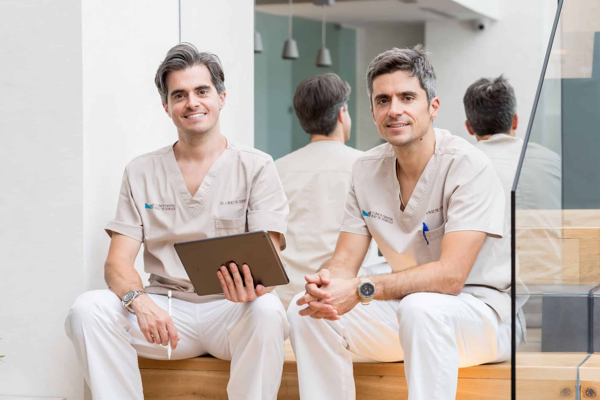 cirugia periodontal periodontitis clínica dental ruiz de gopegui