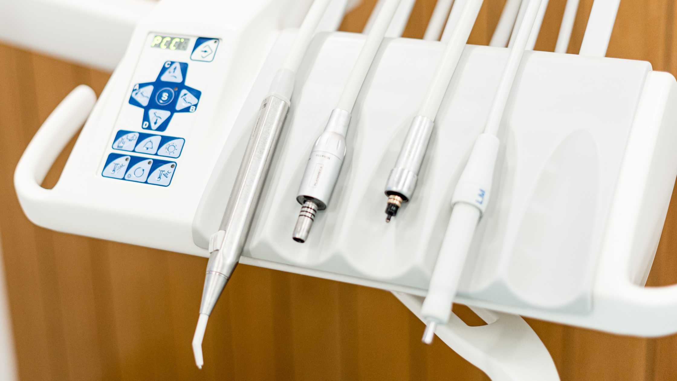 empaste dental clínica dental ruiz de gopegui