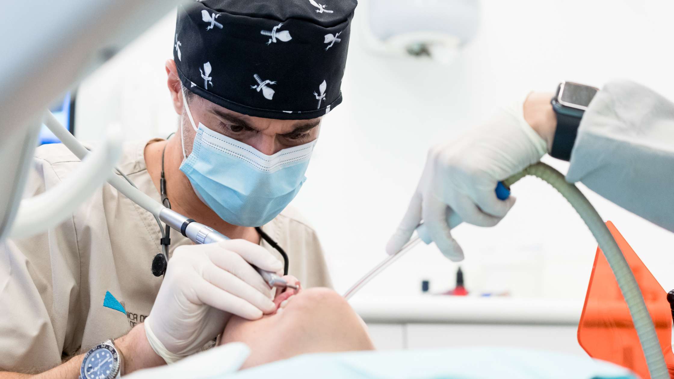 implantes dentales sin hueso clinica dental ruiz de gopegui