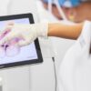 Mantenimiento de implantes dentales