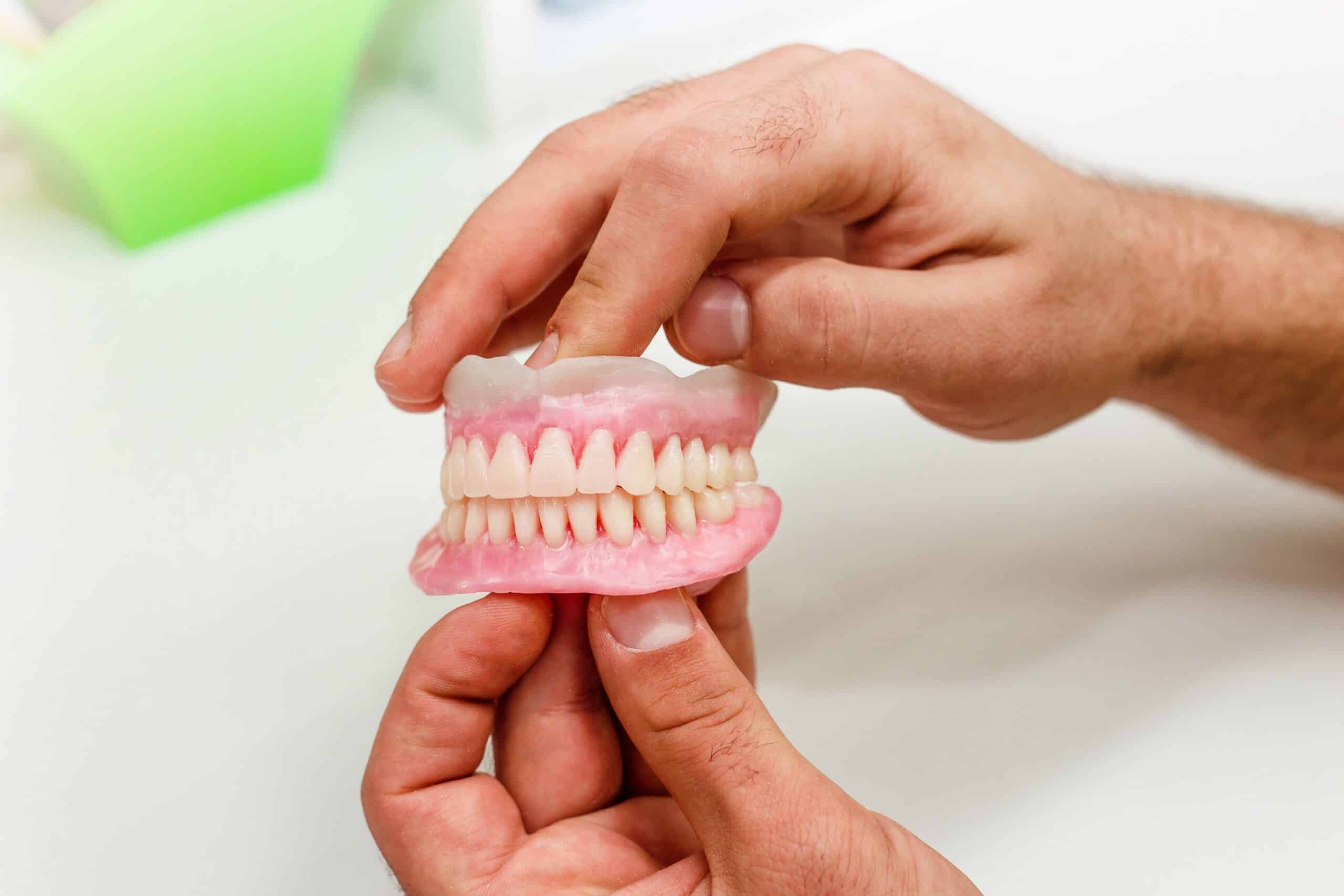 prótesis dentales fija clinica dental ruiz de gopegui
