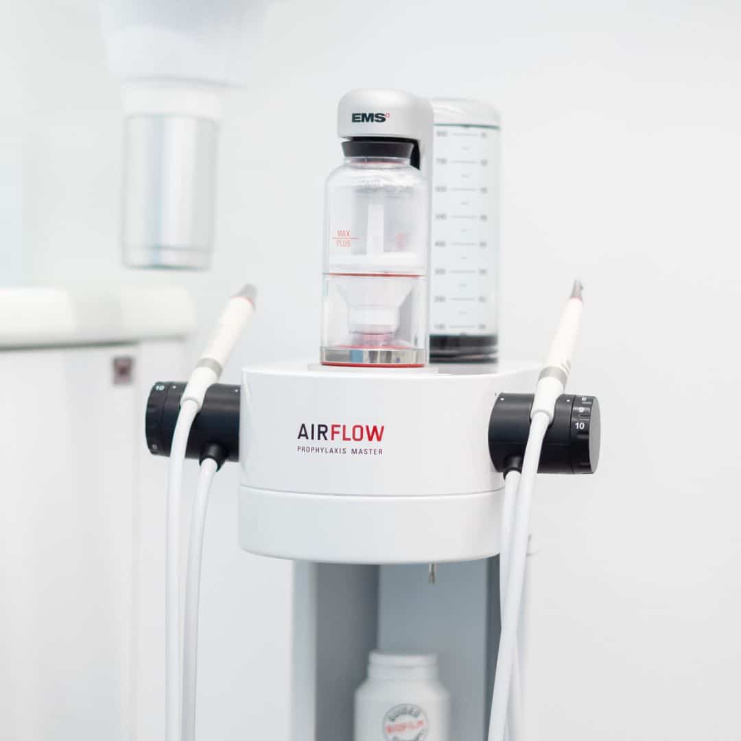 Clinica ruiz de gopegui sistema airflow limpieza dental airflow