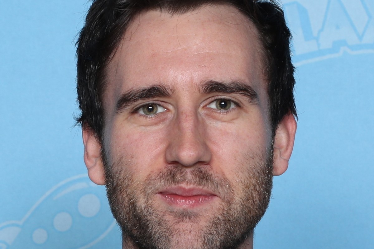 El actor Matthew Lewis