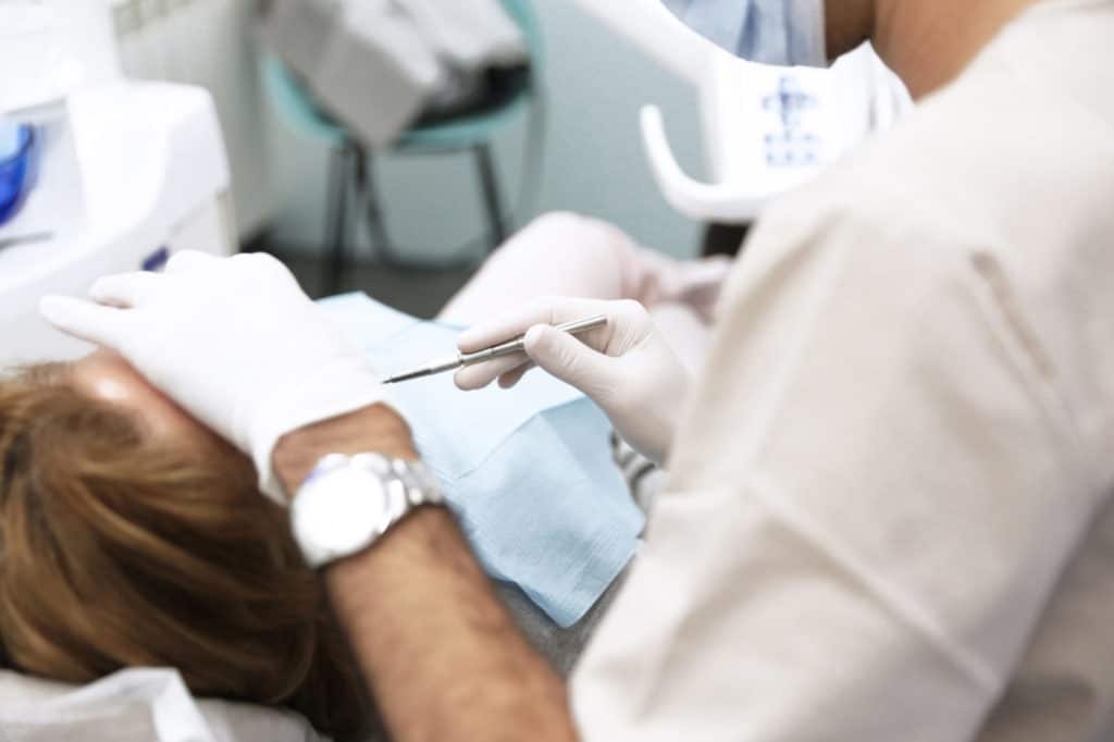 ortodoncia lingual incognito clinica dental ruiz de gopegui